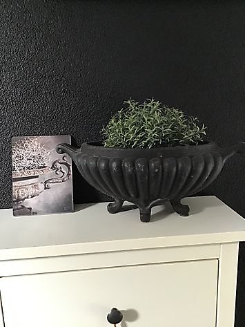 Gietijzeren vaas jardinière tuinvaas Decobyjo - Bellingwolde