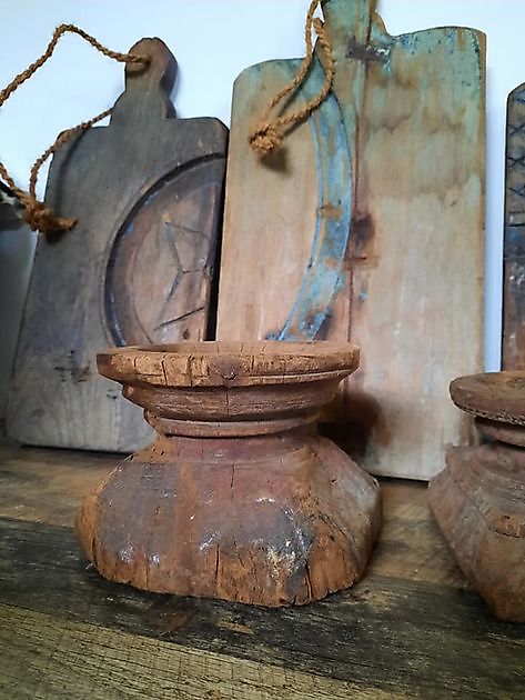 Old wooden element candle holder from India - Decobyjo - Bellingwolde