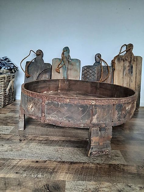 Authentic wooden old chakki table from India 4 Decobyjo - Bellingwolde