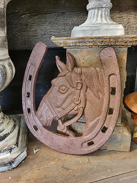 Cast iron horseshoe with brown horse head Decobyjo - Bellingwolde