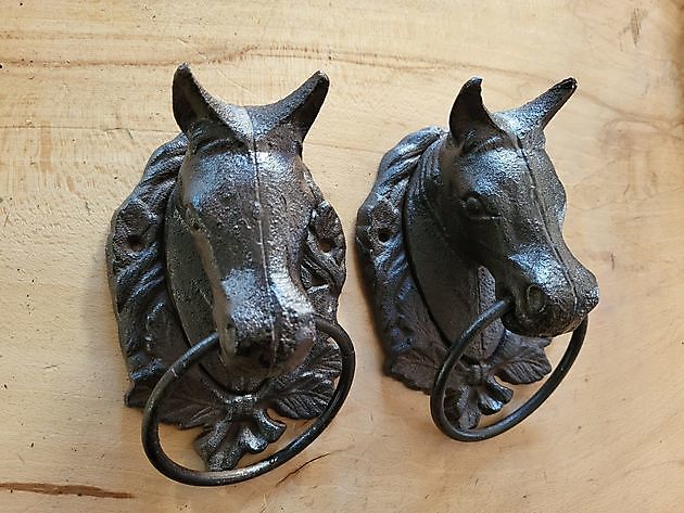 Cast iron towel rings horse head - Decobyjo - Bellingwolde