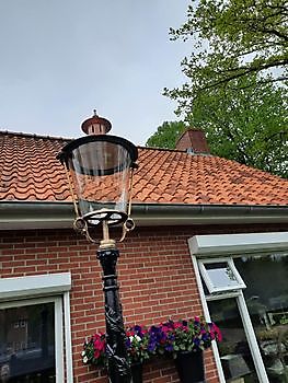 Gietijzeren lantaarnpaal met koperen kap 3.40 cm hoog Decobyjo - Bellingwolde