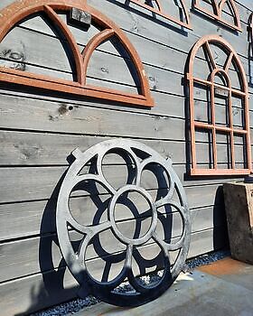 Are you looking for handcrafted cast iron stable windows? Decobyjo - Bellingwolde